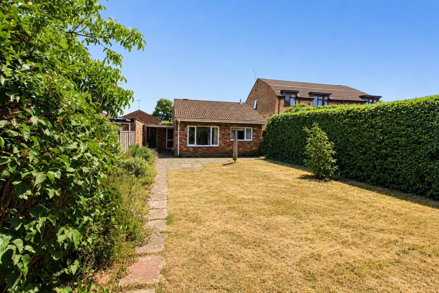 Cranmer Close, Tilehurst, Reading